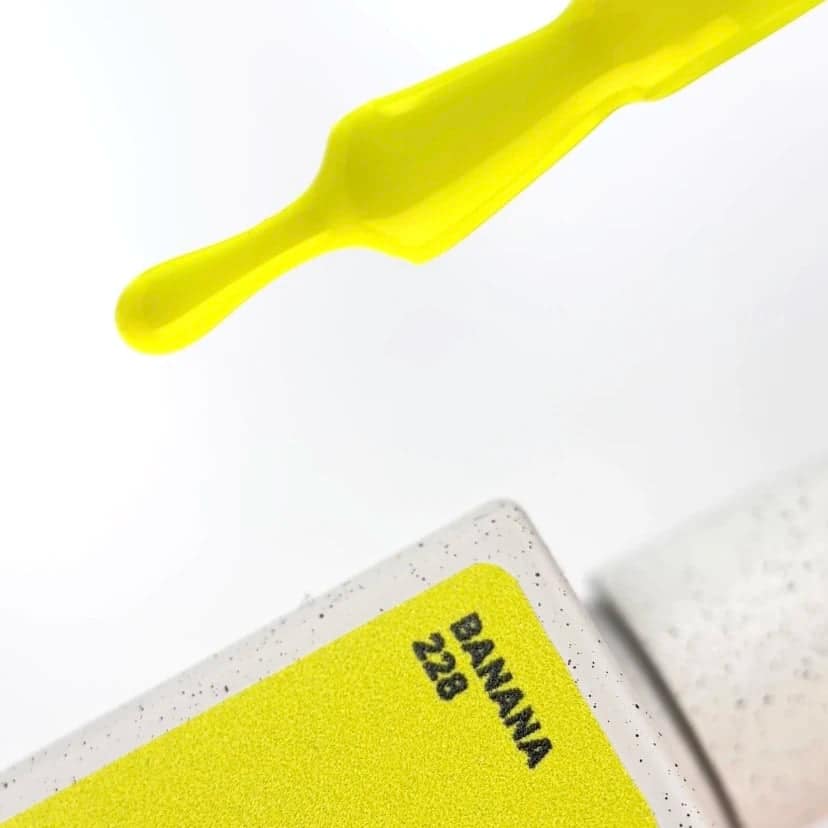 NAILSOFTHEDAY Gel polish Banana-228 - Imagen 4