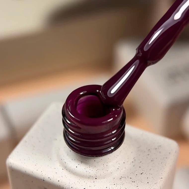 NAILSOFTHEDAY Gel polish Wine - Imagen 5
