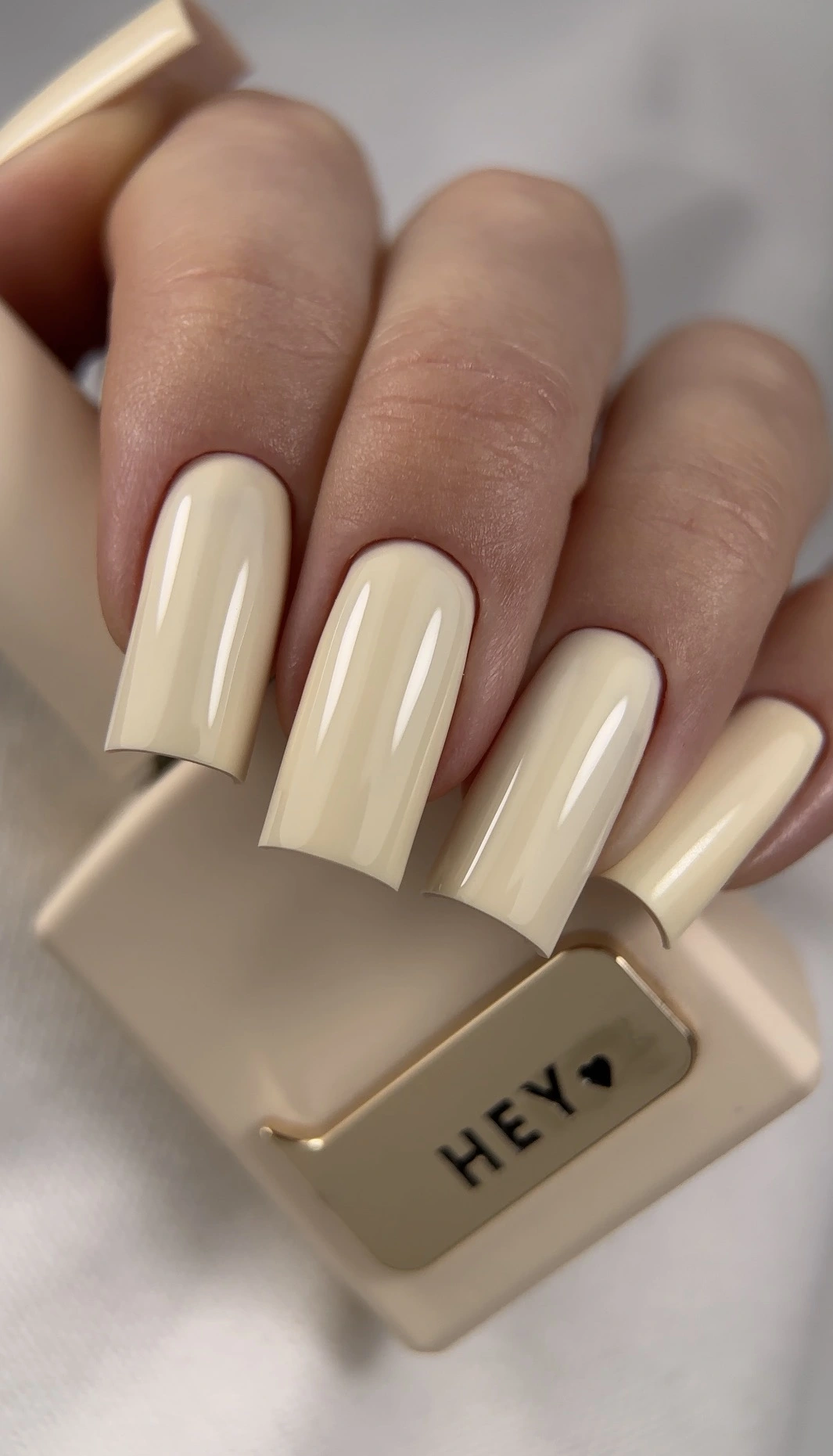 HeyLove, Esmalte Semipermanente, Cannoli Cream - Imagen 4